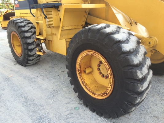 ถึงไทยแล้วครับ KOMATSU WA200-1 ซีเรียล 30,000กว่า ญี่ปุ่นแท้ โทร.090-986-2521 อ๊อบ