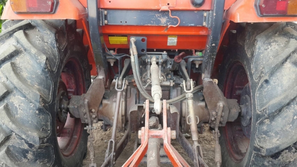 ขายรถไถนาไคโอติ 41 แรงม้าพร้อมใบดัน โรตารี่