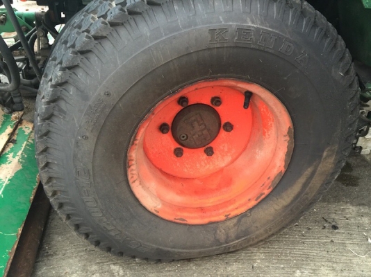 รถตัดหญ้ากรีน รถตัดหญ้านั่งขับ ยี่ห้อ ROMONESS