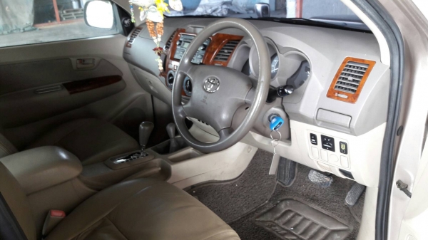 ขายรถ Toyota vigo 4  ประตู (4x4 )