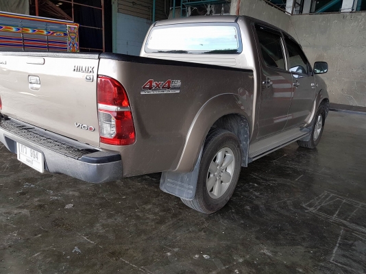 ขายรถ Toyota vigo 4  ประตู (4x4 )