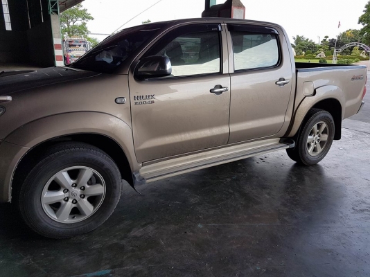 ขายรถ Toyota vigo 4  ประตู (4x4 )