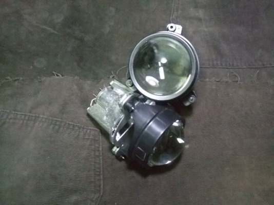 ไฟโปรเจ็กเตอร์