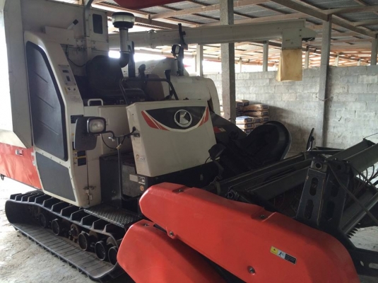 ขายรถเกี่ยวข้าว DC95GM ปี56 ใช้งาน1156ชั่วโมง รถสวยสภาพดีมาก ซื้อไปไม่ต้องทำอะไรเลย พร้อมเกี่ยวแล้ว ลุยงานได้เลย เอกสารพร้อมโอน ราคา650,000 สนใจโทร 090-8588220คุณนะ 093-3258446คุณบิว หรือเข้าดูสินค้าอื่นๆได้ที่ www.narong2truck.com หรือ www.truck.in.th/49