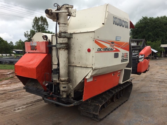 ขายรถเกี่ยวข้าว DC95GM ปี56 ใช้งาน1156ชั่วโมง รถสวยสภาพดีมาก ซื้อไปไม่ต้องทำอะไรเลย พร้อมเกี่ยวแล้ว ลุยงานได้เลย เอกสารพร้อมโอน ราคา650,000 สนใจโทร 090-8588220คุณนะ 093-3258446คุณบิว หรือเข้าดูสินค้าอื่นๆได้ที่ www.narong2truck.com หรือ www.truck.in.th/49