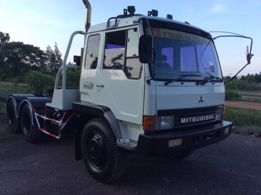 10ล้อMISSUBISHI  FUSO (ไอ้หลงFN527 หัวลาก 2เพลา) เครื่อง 220 แรงแท้  เทอร์โบ เกียร์10 สปีด ยางดี ครัทชีสวยจัด รถเดิมพร้อมใช้งานราคา 600,000 บาท ศุภากร 081-1903107 , 081-4252943.