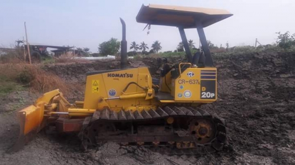 ขาย แทรคเตอร์ KOMATSU D20P-7E รถบ้านฝากขาย...สภาพดี เครื่องดี โซ่ดี พร้อมใช้ สนใจโทร 089-3818694 ดวงนภา ขาย แทรคเตอร์ KOMATSU D20P-7E รถบ้านฝากขาย...สภาพดี เครื่องดี โซ่ดี พร้อมใช้ สนใจโทร 089-3818694 ดวงนภา