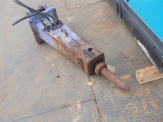 หัวกระแทก Furukawa F5 ใส่รถ PC50 - 60 นำเข้าจากญี่ปุ่น ไม่เคยใช้งานในไทยครับ