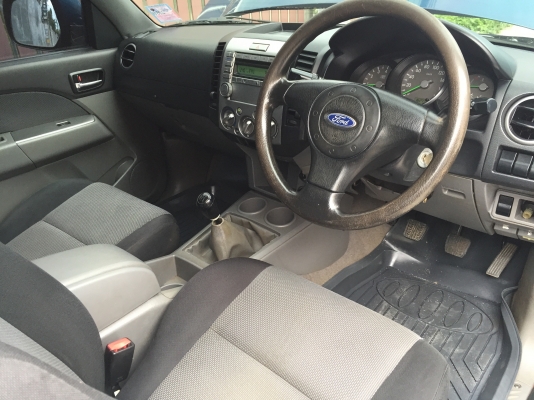 ฟอร์ดโอเพ่นแคปไฟฟ้าสภาพสวยๆซักคัน ฟอร์ดโอเพ่นแคปไฟฟ้าสภาพสวยๆซักคัน