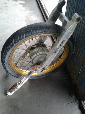 โช้ค สวิงอาร์ม (ล้อขายแล้ว) โช้ค สวิงอาร์ม (ล้อขายแล้ว)