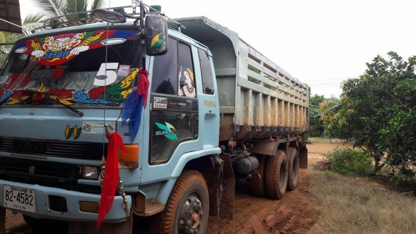 ขาย รถสิบล้อ ISUZU ร็อคกี้ เครื่อง 6HE 195+เทอร์โบ 2 เพลาดั้ม เบรคทิฟฟี่ เครื่องฟิตใหม่ แน่นแรงดี  เจ้าของขายเอง