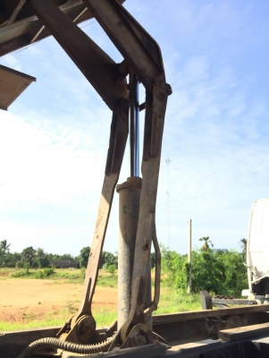 รถอีซูซุ 10 ล้อดั้ม FXZ  240 แรงม้า. ปี 34. , ( * หัว ขาว. )     สนใจติดต่อ  081 - 6079515