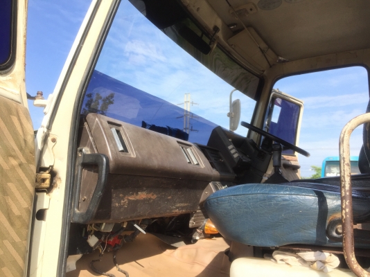 รถอีซูซุ 10 ล้อดั้ม FXZ  240 แรงม้า. ปี 34. , ( * หัว ขาว. )     สนใจติดต่อ  081 - 6079515