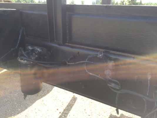 รถอีซูซุ 10 ล้อดั้ม FXZ  240 แรงม้า. ปี 34. , ( * หัว ขาว. )     สนใจติดต่อ  081 - 6079515