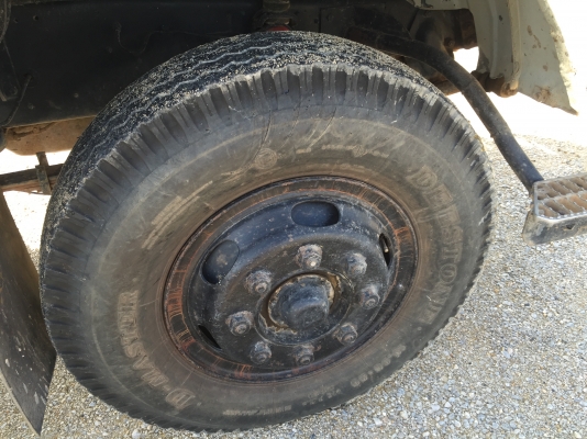 รถอีซูซุ 10 ล้อดั้ม FXZ  240 แรงม้า. ปี 34. , ( * หัว ขาว. )     สนใจติดต่อ  081 - 6079515