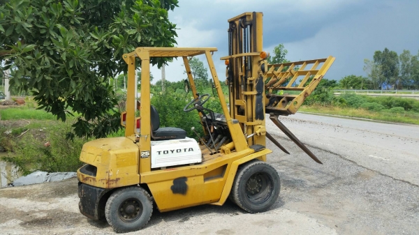 ขายด่วนรถยกดีเซลโตต้า4FD25ยก2.5ตันงากะดกยกสูง3เมตรยางหน้าคู้รถนอกเพิ่งนำเข้ามาใหม่ยังไม่เคยใช้งานในเมืองไทยเลย ขายด่วนรถยกดีเซลโตต้า4FD25ยก2.5ตันงากะดกยกสูง3เมตรยางหน้าคู้รถนอกเพิ่งนำเข้ามาใหม่ยังไม่เคยใช้งานในเมืองไทยเลย