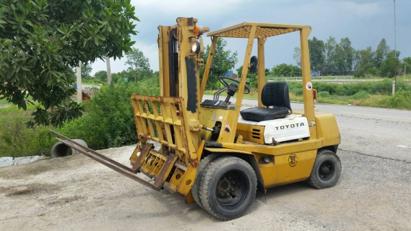 ขายด่วนรถยกดีเซลโตต้า4FD25ยก2.5ตันงากะดกยกสูง3เมตรยางหน้าคู้รถนอกเพิ่งนำเข้ามาใหม่ยังไม่เคยใช้งานในเมืองไทยเลย ขายด่วนรถยกดีเซลโตต้า4FD25ยก2.5ตันงากะดกยกสูง3เมตรยางหน้าคู้รถนอกเพิ่งนำเข้ามาใหม่ยังไม่เคยใช้งานในเมืองไทยเลย