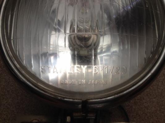 ไฟหน้ามอเตอร์ไซค STANLEY เเท้ญีปุ่นสภาพดี