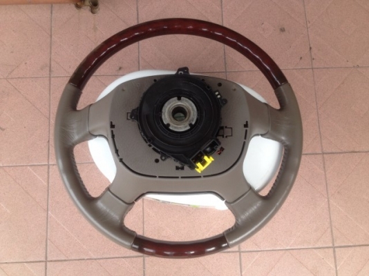 วง TOYOTA GRANVIA 4 ก้านไม่สลับหนังเย็บสไปร่อนครบเก่าญี่ปุ่นสภาพดี วง TOYOTA GRANVIA 4 ก้านไม่สลับหนังเย็บสไปร่อนครบเก่าญี่ปุ่นสภาพดี