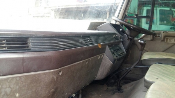 ขายรถบรรทุกหกล้อมิซูบิชิFk415H เครื่อง 6D14-1- เครื่อง 165 แรงม้าดีมาก ติดเครนทอดาโน 4.5 ตัน 3 ปลอก 