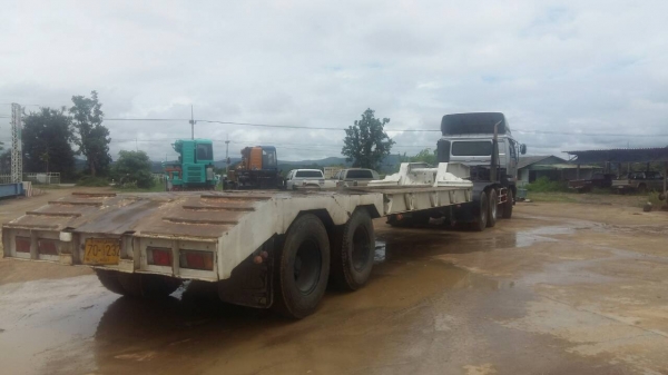 ขายรถบรรทุกหัวลาก ยี่ห้อ NISSAN UD CW430 พร้อมหางโรเบท 2 เพลา ราคา 1,090,000 บาท