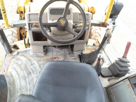 รถตักล้อยางหลังขุด JCB 3CX สภาพพร้อมใช้