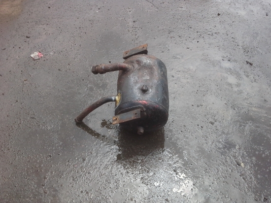 ขายกระบอกดั้ม12ตันแกนใหญ่พร้อมปั้ม