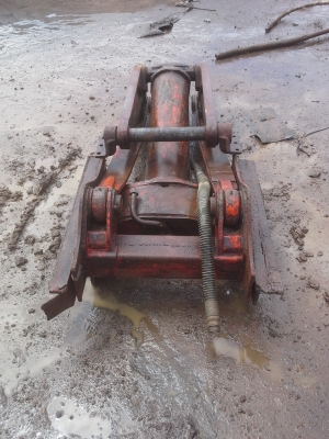 ขายกระบอกดั้ม12ตันแกนใหญ่พร้อมปั้ม