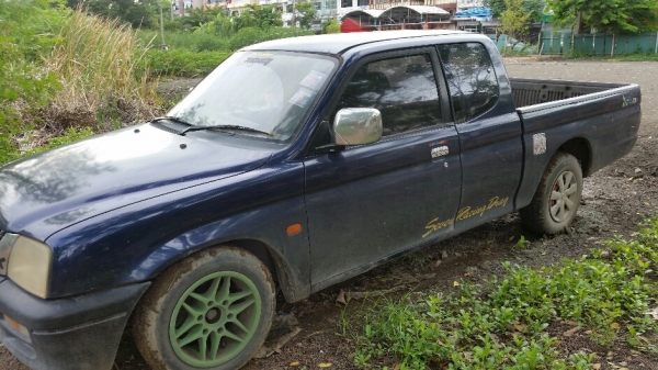 สตาร์ด้า แค็ป ปี 98 เครื่อง 2800cc พวงมาลัยพาวเวอร์กระจกไฟฟ้า ขาย 85,000 บาท