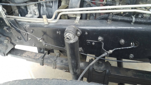 ขายด่วนสิบล้อเพลาเดียวเมกก้า 220แรง ปี48 กะบะสามมิตรไม่ดั้ม  ยาว6.20 สูง2.20