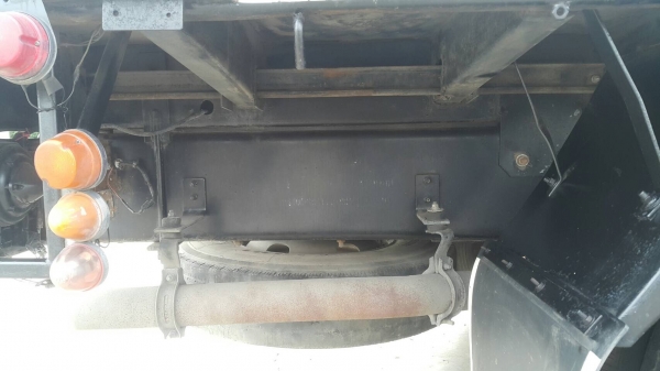 ขายด่วนสิบล้อเพลาเดียวเมกก้า 220แรง ปี48 กะบะสามมิตรไม่ดั้ม  ยาว6.20 สูง2.20