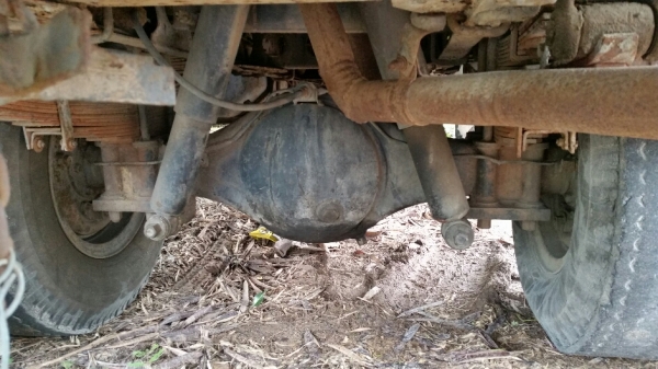 ฮีโน่ km301 เครื่องดีเซล 95 แรง 6ล้อ ทะเบียนขาดปี 58 ขาย 95,000 บาท