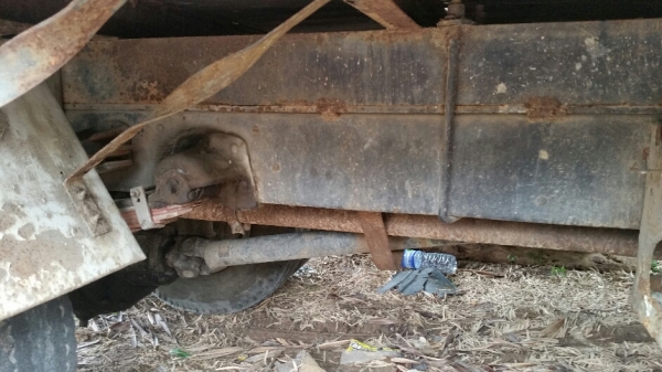 ฮีโน่ km301 เครื่องดีเซล 95 แรง 6ล้อ ทะเบียนขาดปี 58 ขาย 95,000 บาท