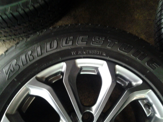 ล้อแท้ TOYOTA FORTUNER TRD 4 พร้อมยางใหม่ ล้อแท้ TOYOTA FORTUNER TRD 4 พร้อมยางใหม่