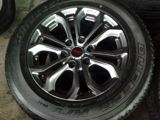 ล้อแท้ TOYOTA FORTUNER TRD 4 พร้อมยางใหม่ ล้อแท้ TOYOTA FORTUNER TRD 4 พร้อมยางใหม่