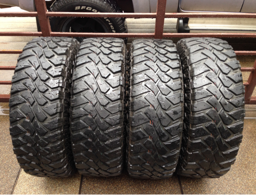 ยาง Mud Maxxis 265 75 16 ปลายปี13 ดอกเต็ม ใช้ยาว ราคาไม่แพง