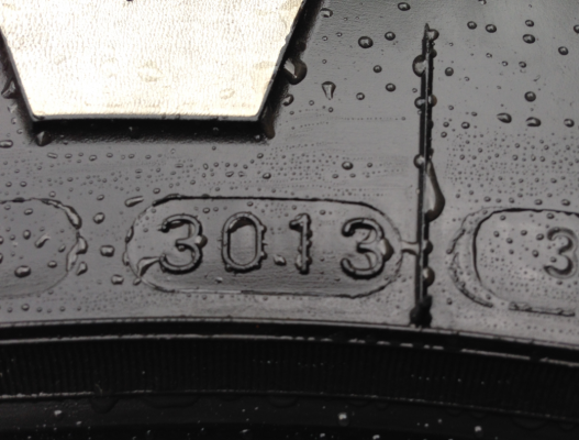 ยาง Mud Maxxis 265 75 16 ปลายปี13 ดอกเต็ม ใช้ยาว ราคาไม่แพง