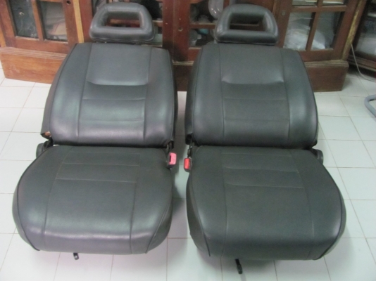 ขายเบาะรถกระบะใส่ L200 ไซโคลน 4 ประตู สภาพดี ราคาถูก