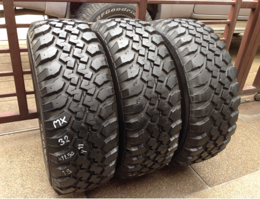 ยาง Mud Maxxis 32 11.5 R15 ปลายปี11 ดอกเต็ม จำนวน 3 เส้น