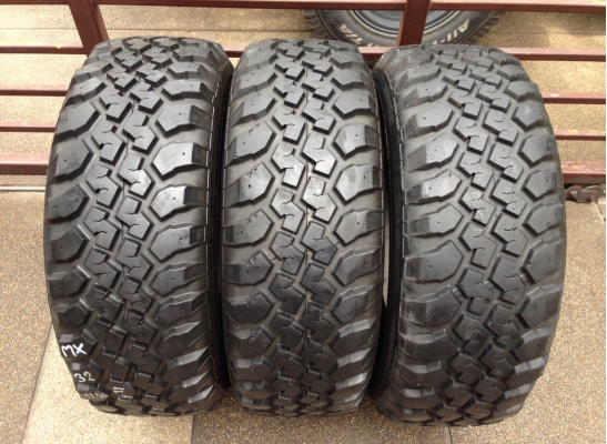 ยาง Mud Maxxis 32 11.5 R15 ปลายปี11 ดอกเต็ม จำนวน 3 เส้น