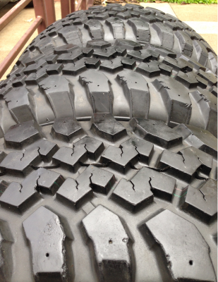 ยาง Mud Maxxis 32 11.5 R15 ปลายปี11 ดอกเต็ม จำนวน 3 เส้น