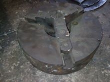 ขายครับขายเครื่องกลึง phillips imperial (yam) ขนาดประมาณ 9 ฟุต 4 เพลา เบรค ยันงานประมาณ 1650 -1700 มม. สวิงประมาณ 850 ผ่านป้อมประมาณ 420 เครื่องเงียบ สไลด์สวยๆ แน่นๆ สีไม่สวย เอาไปเก็บรายละเอียดนิดหน่อย 165000 บาท ประกันราคานี้ใน 7 วัน 0814583376 เอก ปทุม