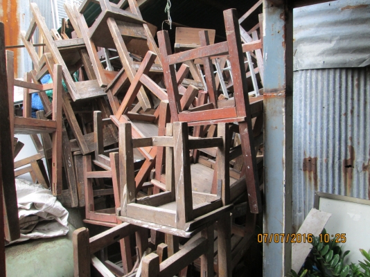 ขายถูกโต๊ะเก้าอี้//นักเรียน//รุ่นเก่า//มี 150ฃุด//ตามรูปเลยครับ ขายถูกโต๊ะเก้าอี้//นักเรียน//รุ่นเก่า//มี 150ฃุด//ตามรูปเลยครับ