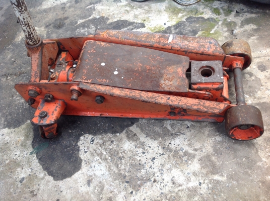 แม่แรง 3ตัน เพลาบิด มือสอง ใช้งานได้ปกติ