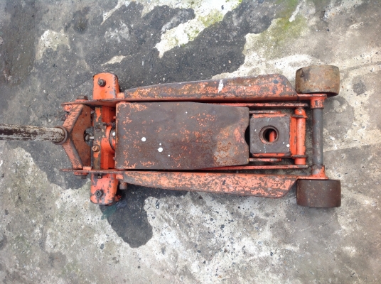 แม่แรง 3ตัน เพลาบิด มือสอง ใช้งานได้ปกติ