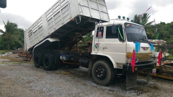 สิบล้อมือสอง