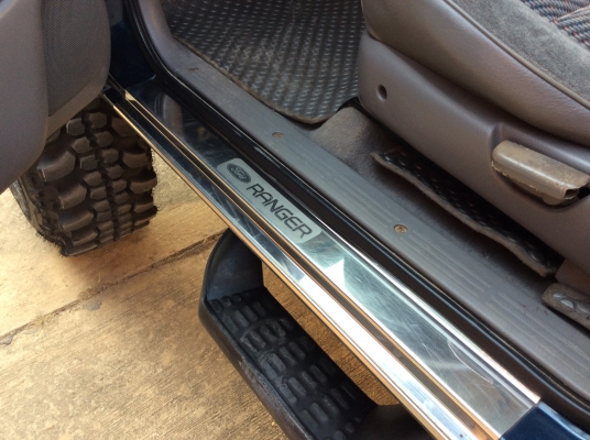 รถกระบะฟอร์ดพร้อมลุย ยกสูง เครื่องช่วงล่างเยี่ยม