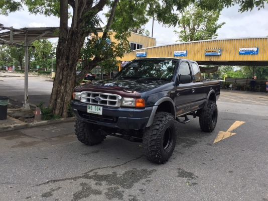 รถกระบะฟอร์ดพร้อมลุย ยกสูง เครื่องช่วงล่างเยี่ยม