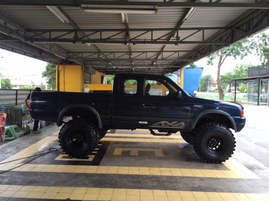 รถกระบะฟอร์ดพร้อมลุย ยกสูง เครื่องช่วงล่างเยี่ยม
