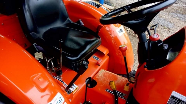 ขายรถไถคูโบต้า KUBOTA L 3608SP พร้อมชุดใบมีดดันหน้าคานล่าง ผาน 6X22 ขายรถไถคูโบต้า KUBOTA L 3608SP พร้อมชุดใบมีดดันหน้าคานล่าง ผาน 6X22